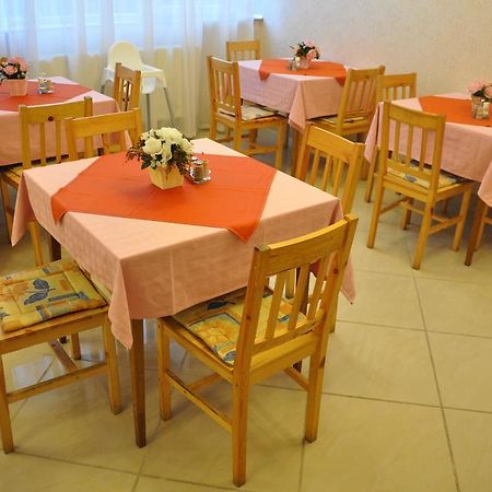 Harmony Panzio Bed & Breakfast ไฮจ์ดุสโซบอสโล ภายนอก รูปภาพ